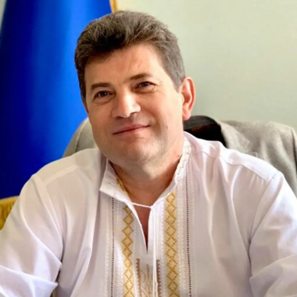 Буряк Володимир Вікторович - біографія, досьє, компромат