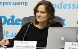Прикриття для бандитів та рекетирів: в Одесі відомий медіа-експерт шантажує волонтерів