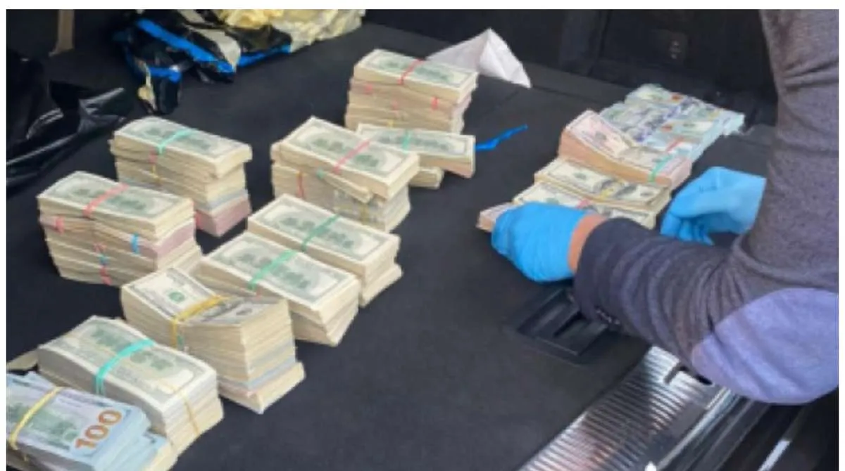У мережу потрапив фрагмент відповіді митниці на запит НАБУ по вивезенню грошей за межі України без декларування