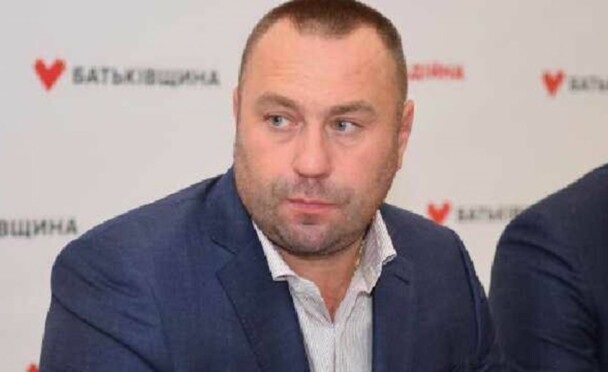 Депутат Ірпінської міськради Пікулик віджимає у місцевих підприємців бізнес і квартиру