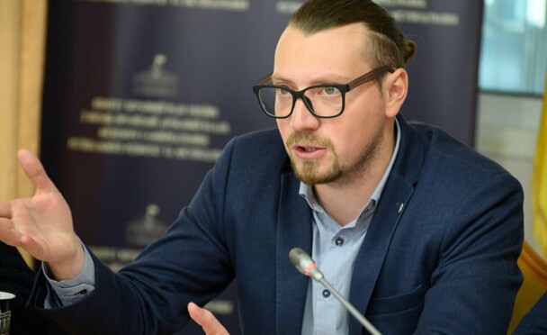 Нардеп Віталій Безгін перереєстрував квартиру в Криму на тітку-депутата окупаційної Держдуми